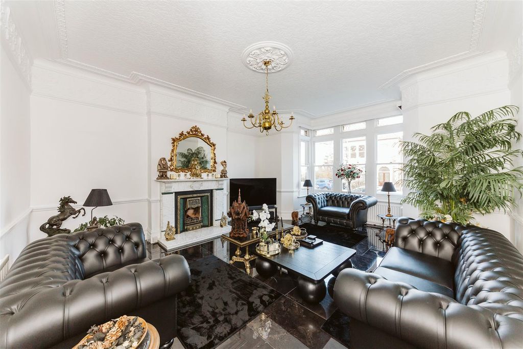 Property photo 3 of 39 Ks2B0346.Jpg