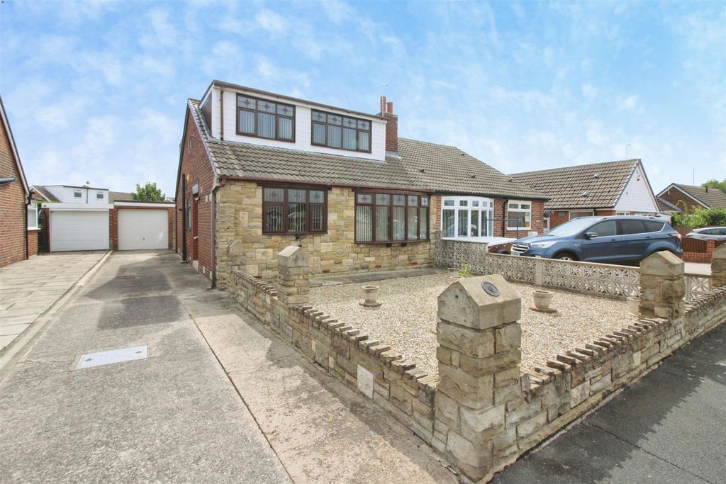 Property photo 1 of 23 Outside