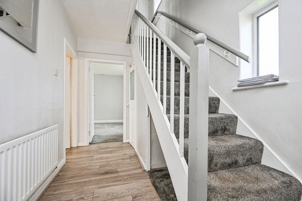 Property photo 2 of 18 Pbox-Img.Jpg