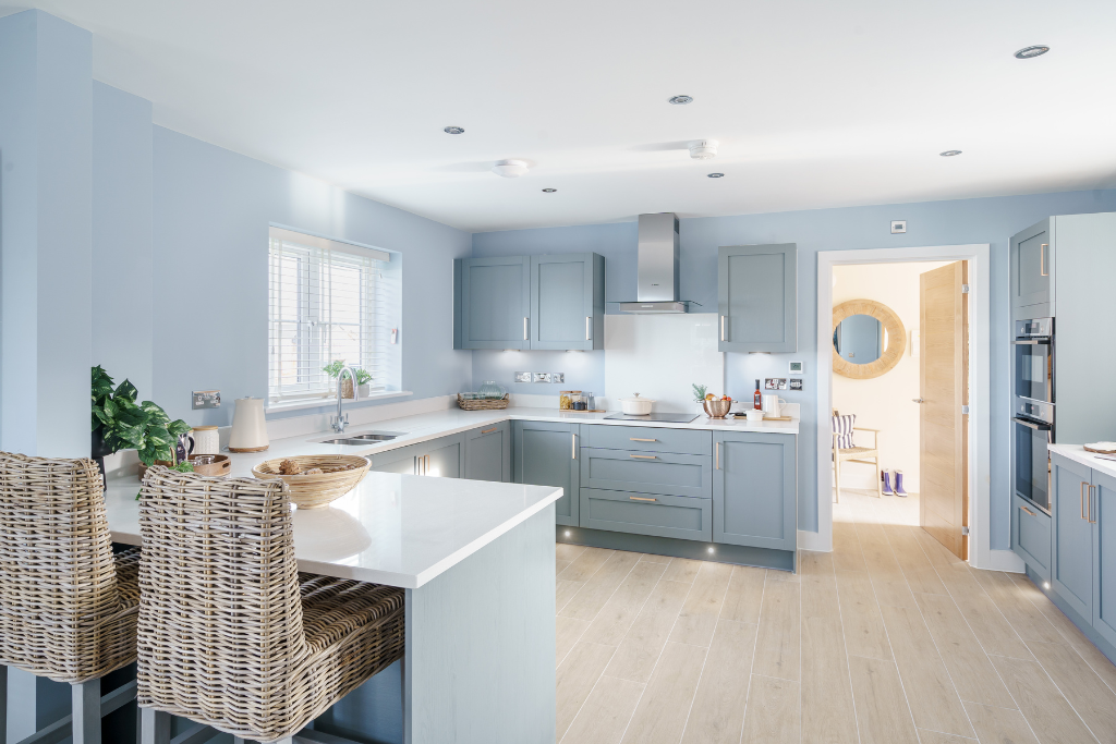 Property photo 3 of 13 Kitchen