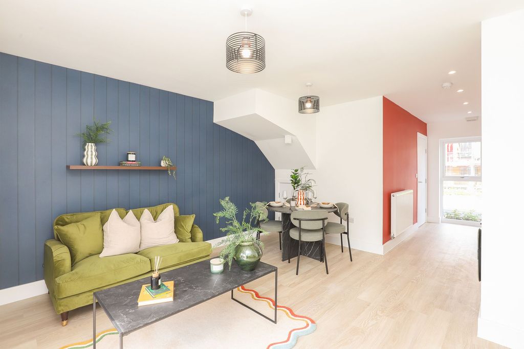 Property photo 2 of 22