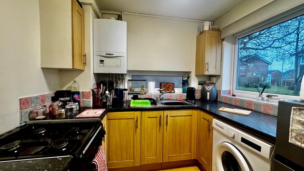 Property photo 3 of 6 Picture No. 04