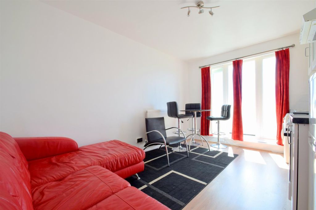 Property photo 1 of 9 Reception 2.Jpg