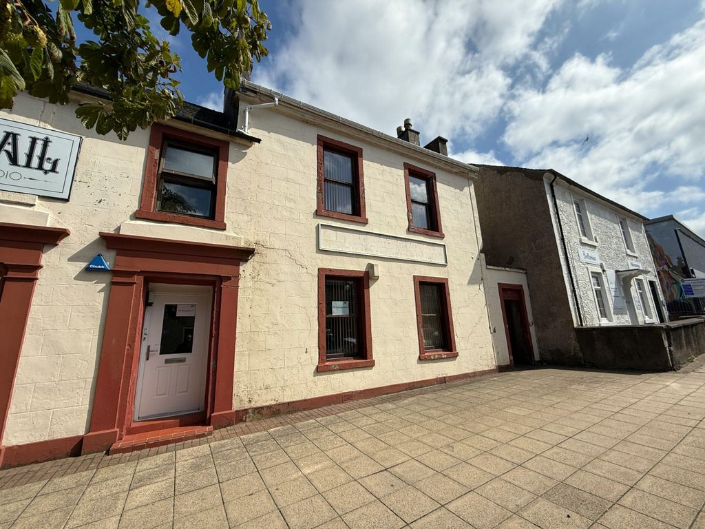 Property photo 3 of 12 Image 9