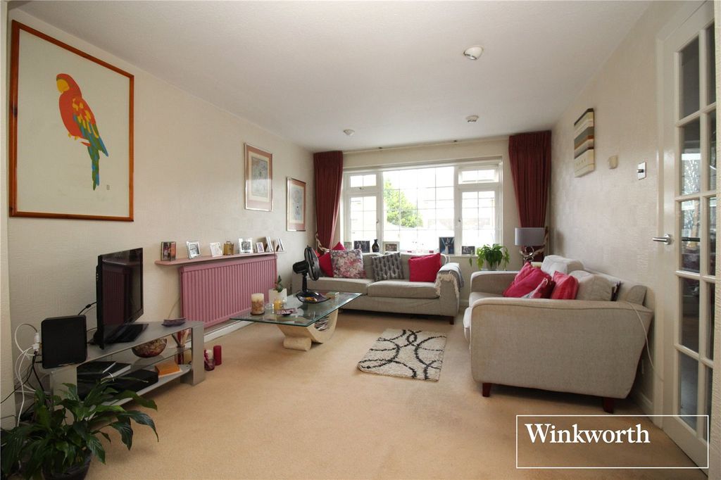 Property photo 3 of 17 Picture No. 14