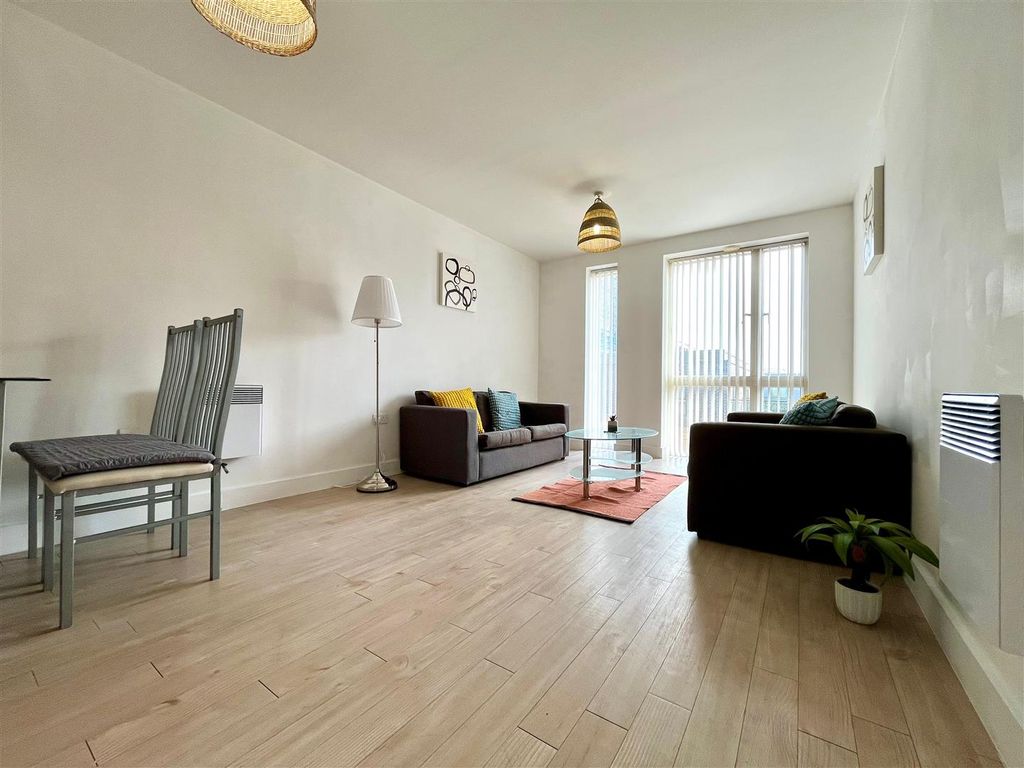 Property photo 3 of 14 Image 2026-03-07 At 10.14.51 (1).Jpeg