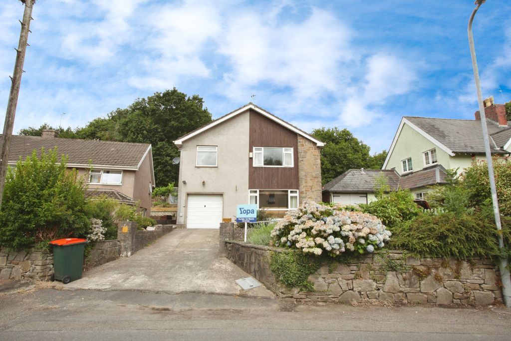 Property photo 1 of 29 Img_7884