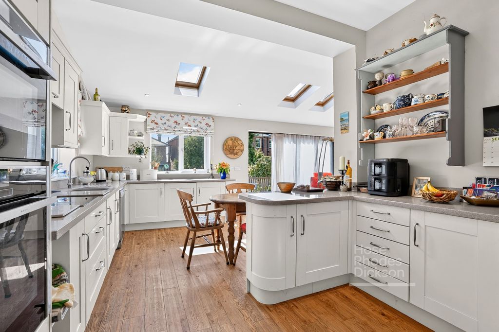 Property photo 2 of 22 Kitchen/Diner