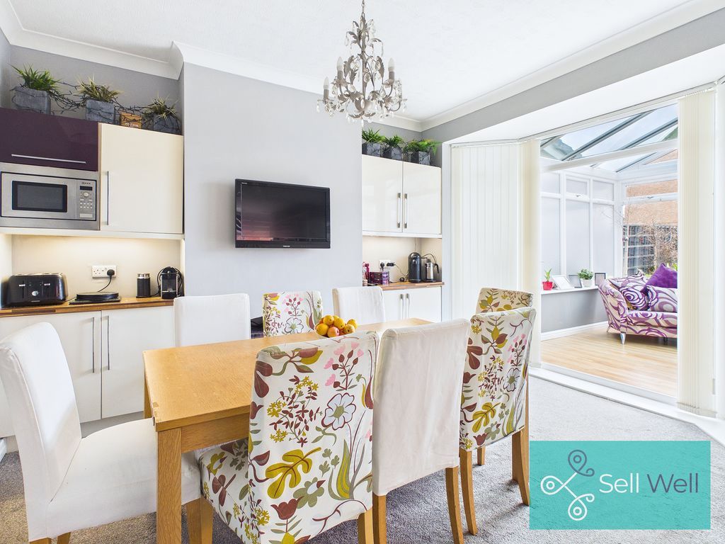 Property photo 3 of 18 Dining Space