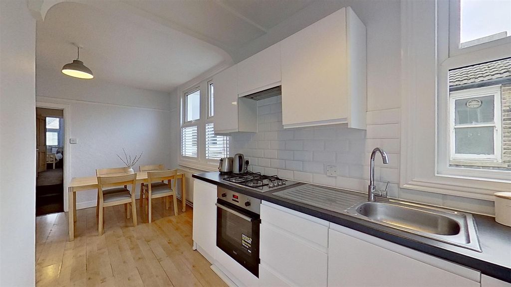 Property photo 2 of 15 13A-Isis-Street-11202025_143854Edit.Jpg