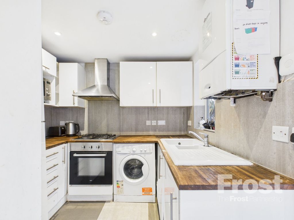 Property photo 2 of 5 Communal Kitchen