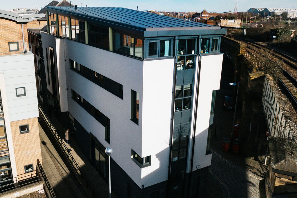 Property photo 2 of 10