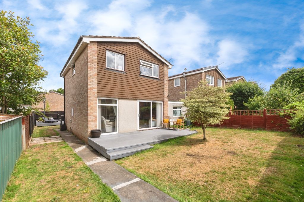 Property photo 2 of 17