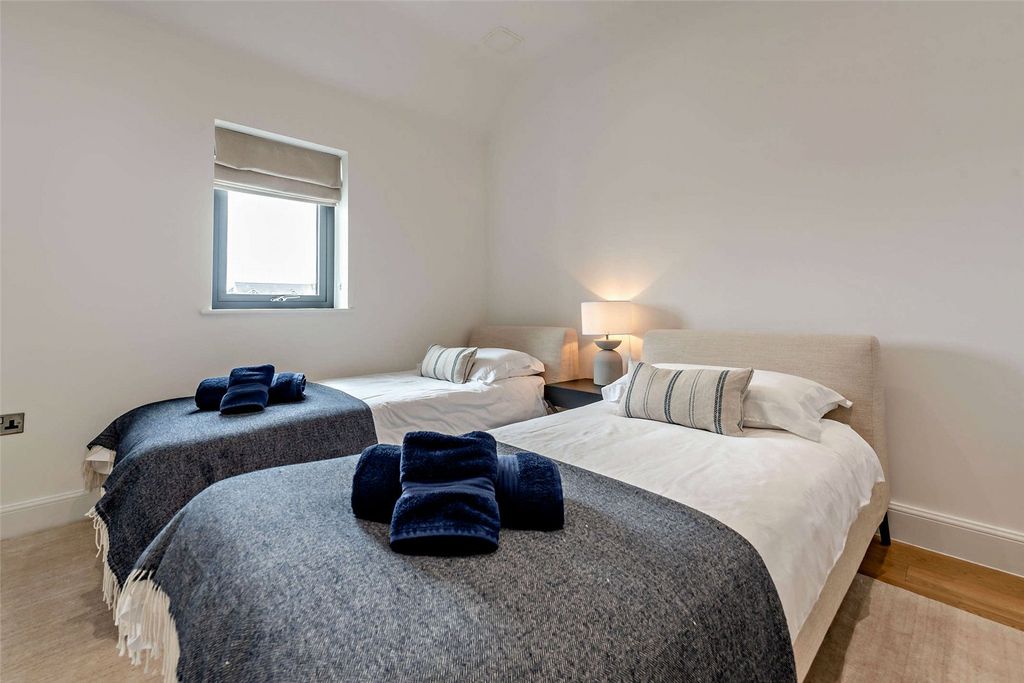 Additional image 38 of 2 bed flat for saleBattery Road, Tenby, Pembrokeshire SA70