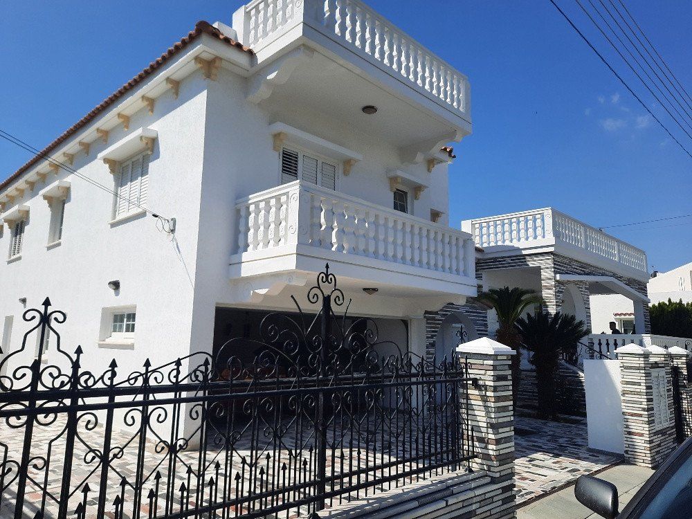 Property photo 3 of 10