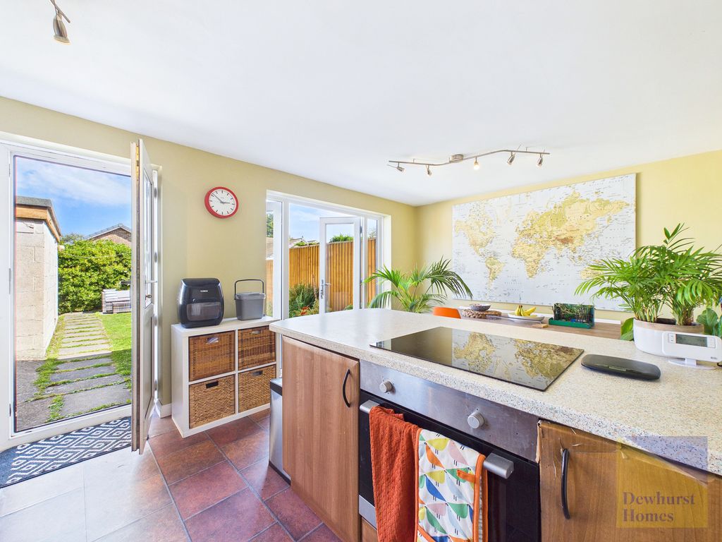 Property photo 3 of 13