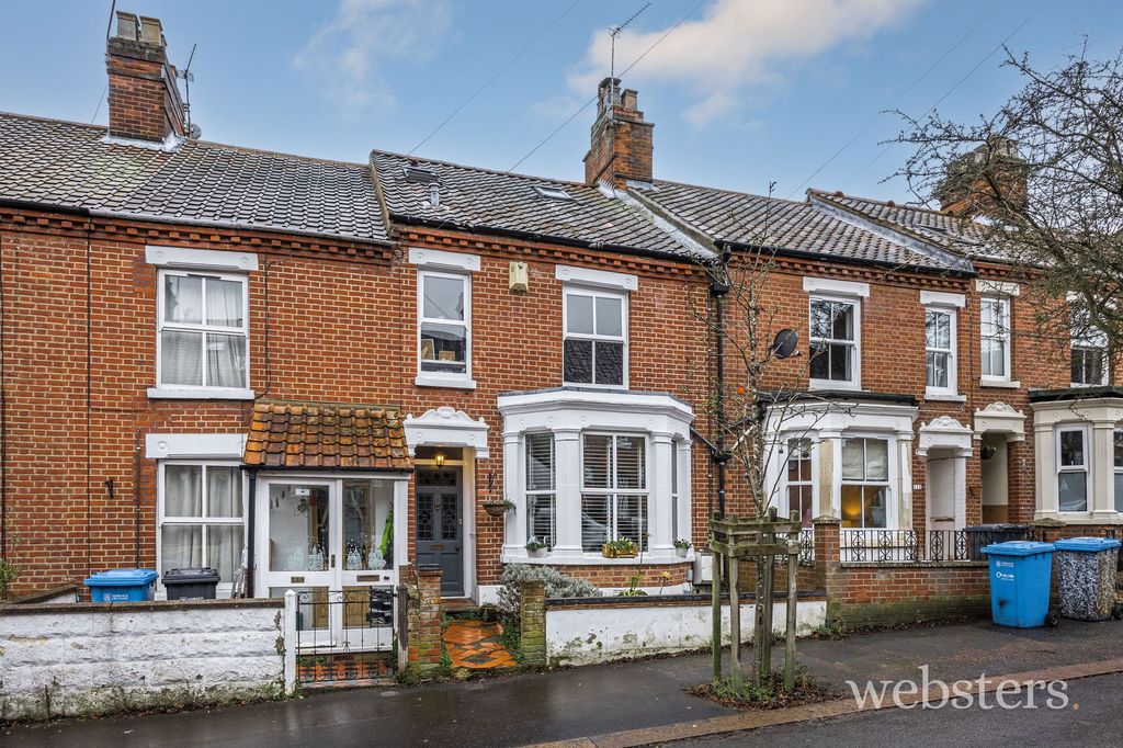 Property photo 1 of 24