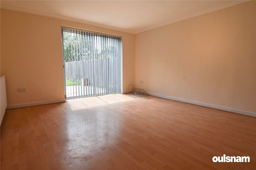 Property photo 3 of 14 Picture No. 12