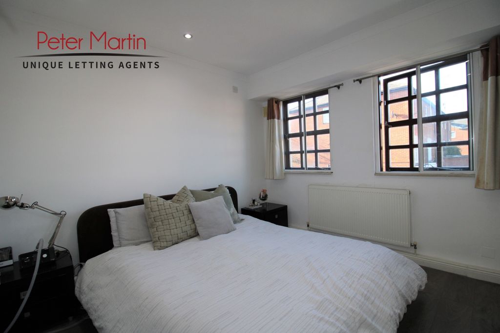 Property photo 3 of 11 Photo 2