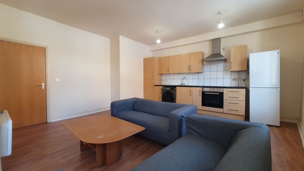 Property photo 3 of 17 Gallery