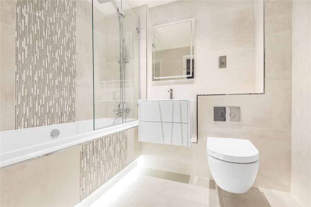 Additional image 8 of 3 bed flat for saleSt. Botolphs Court, St. Botolphs Road, Sevenoaks, Kent TN13