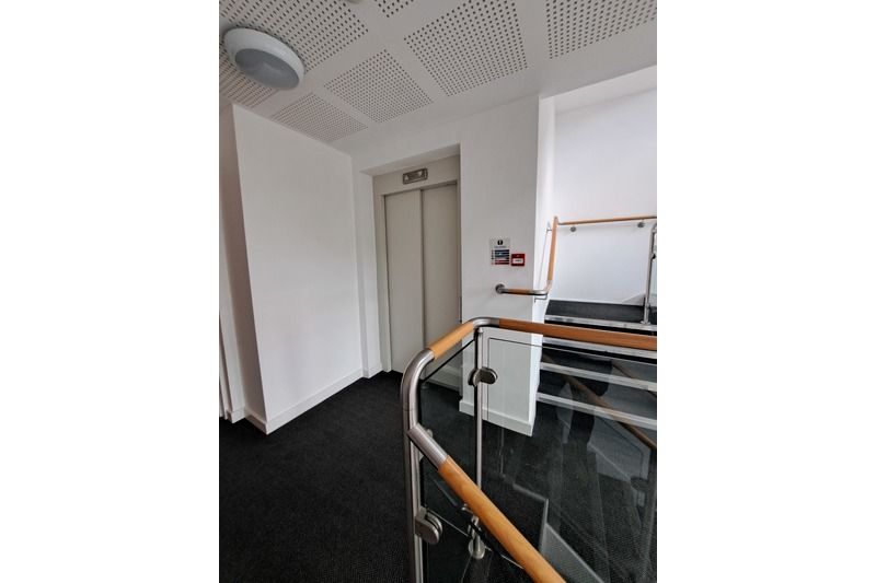 Property photo 3 of 23