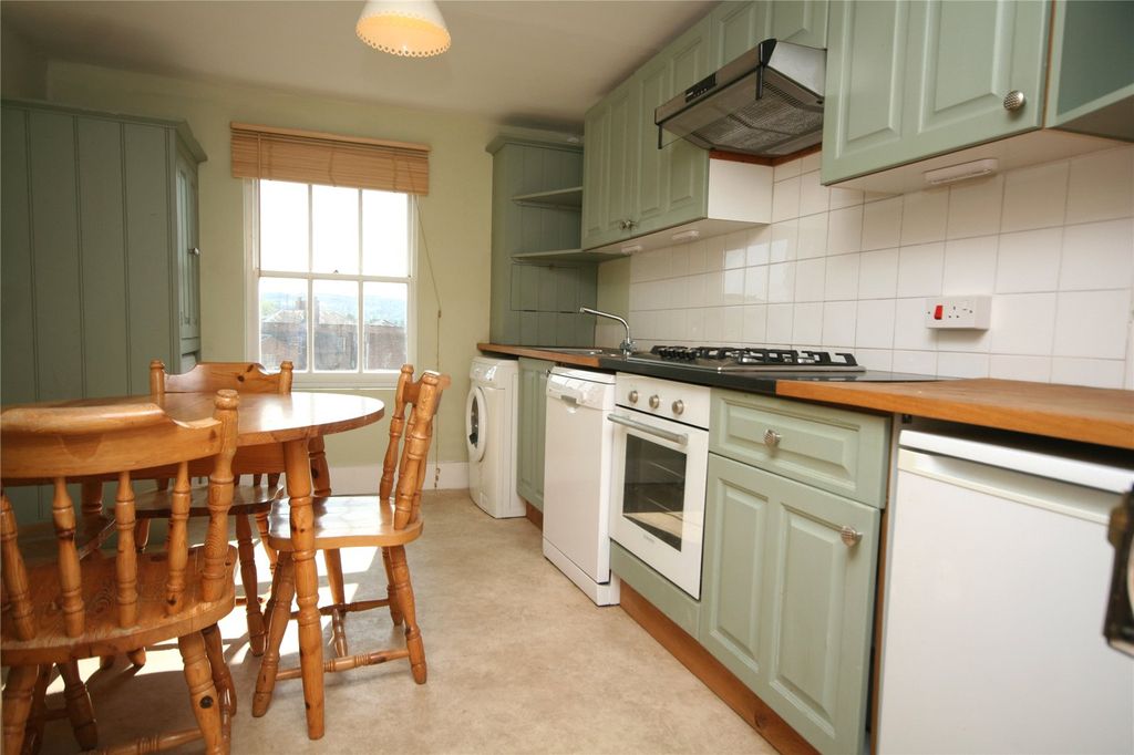 Property photo 3 of 8 Picture No. 23