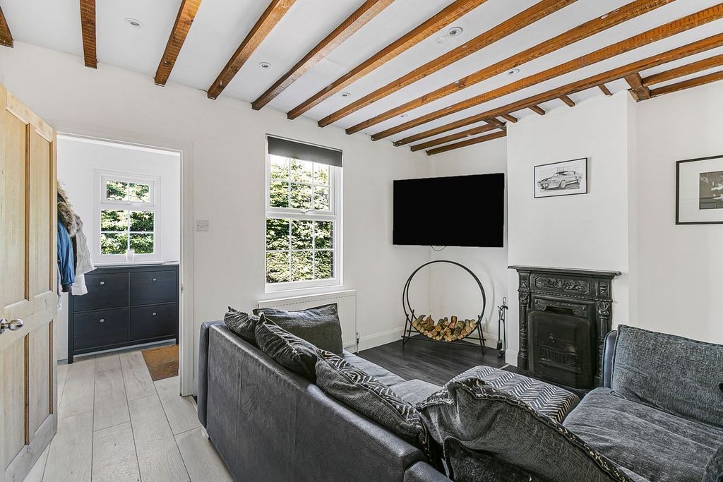 Property photo 3 of 45