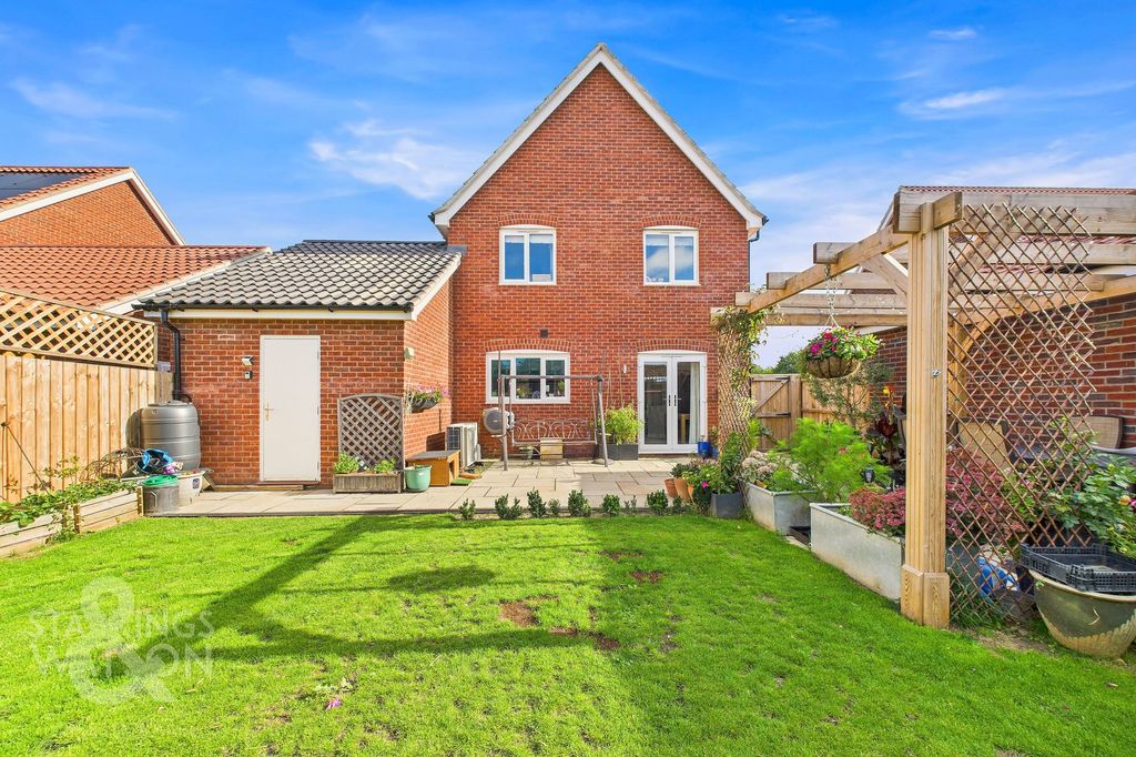 Property photo 3 of 19