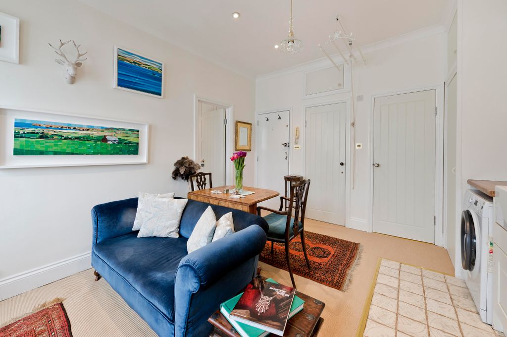 Property photo 1 of 7 A085i00000L94Elaab_Nho190211_10.Jpg