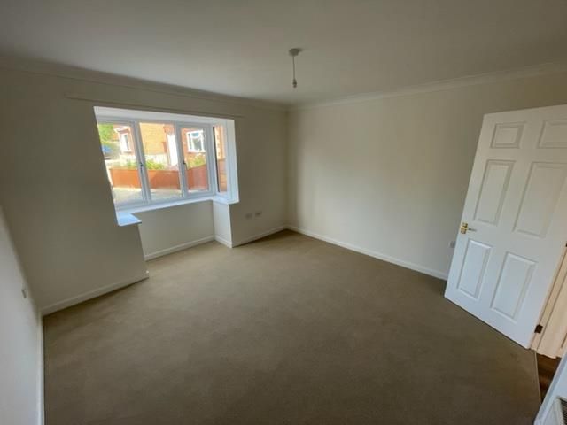 Property photo 3 of 11 Bedroom