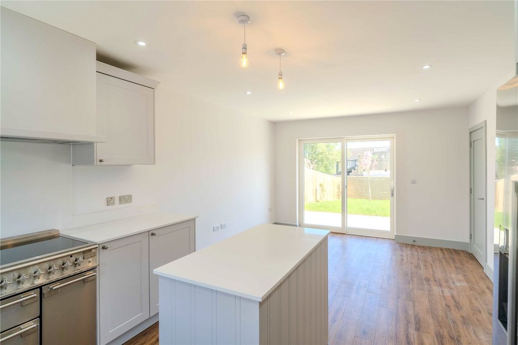 Property photo 3 of 11 Picture No. 04