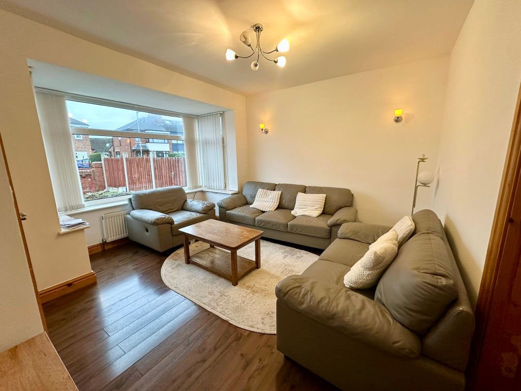 Property photo 2 of 17 Bedroom 1