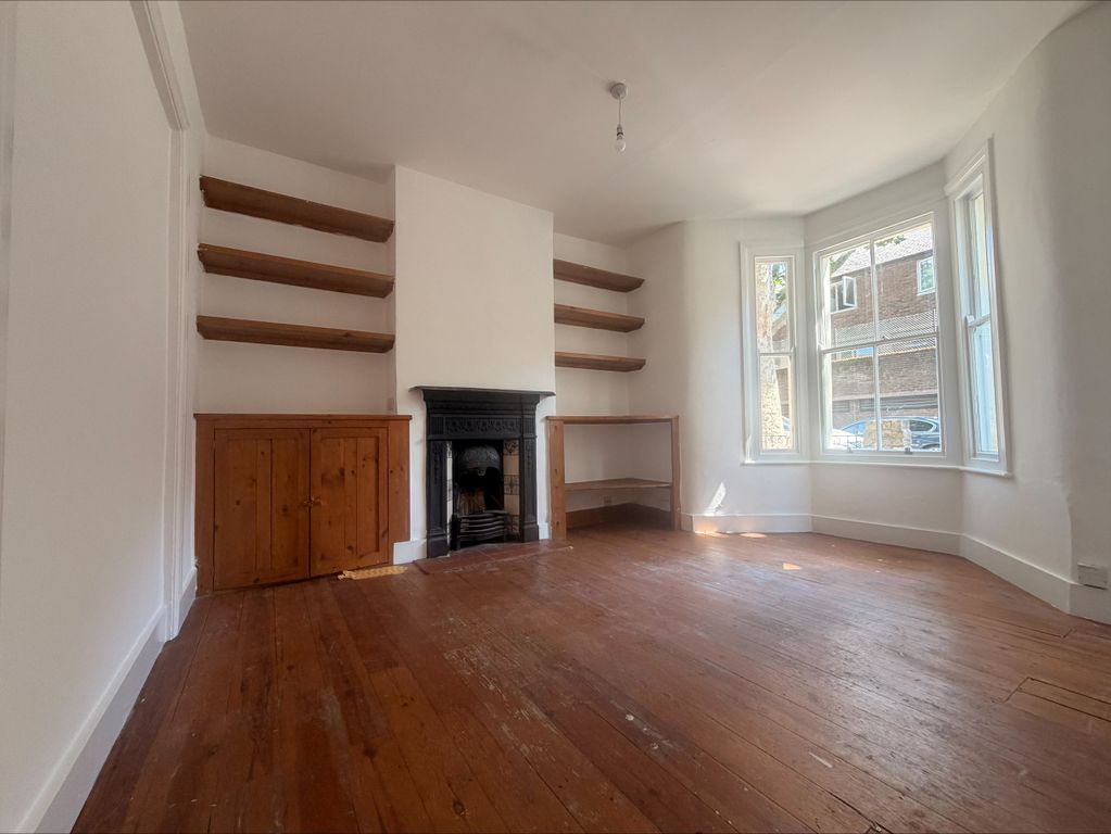 Property photo 3 of 8
