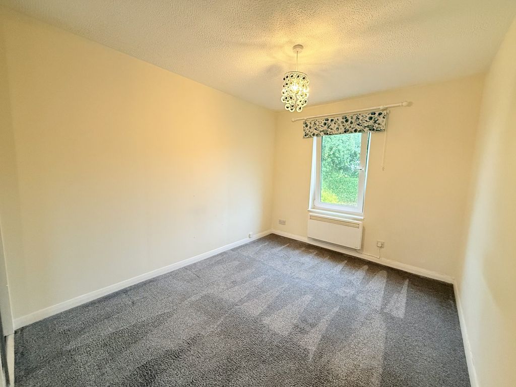 Property photo 3 of 4