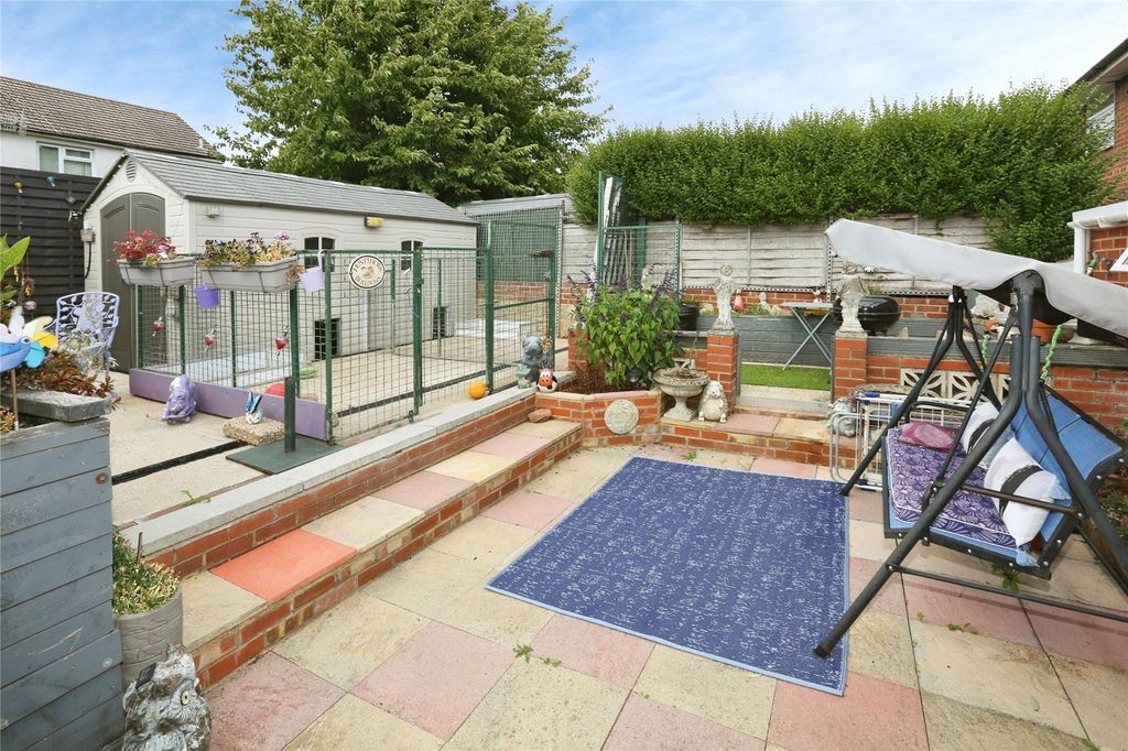 Property photo 2 of 16 Picture No. 23