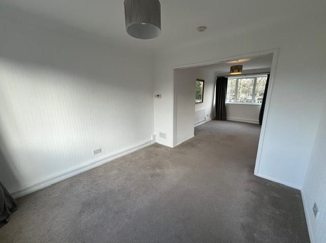 Property photo 3 of 21 Reception