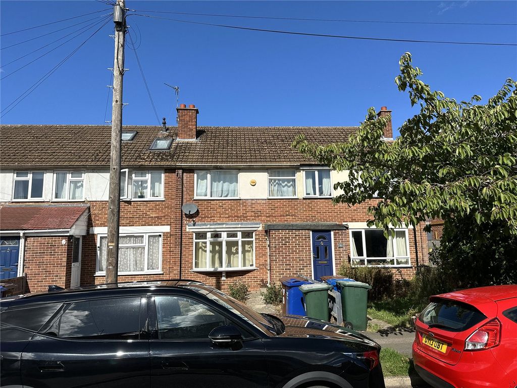 Property photo 1 of 2 External View