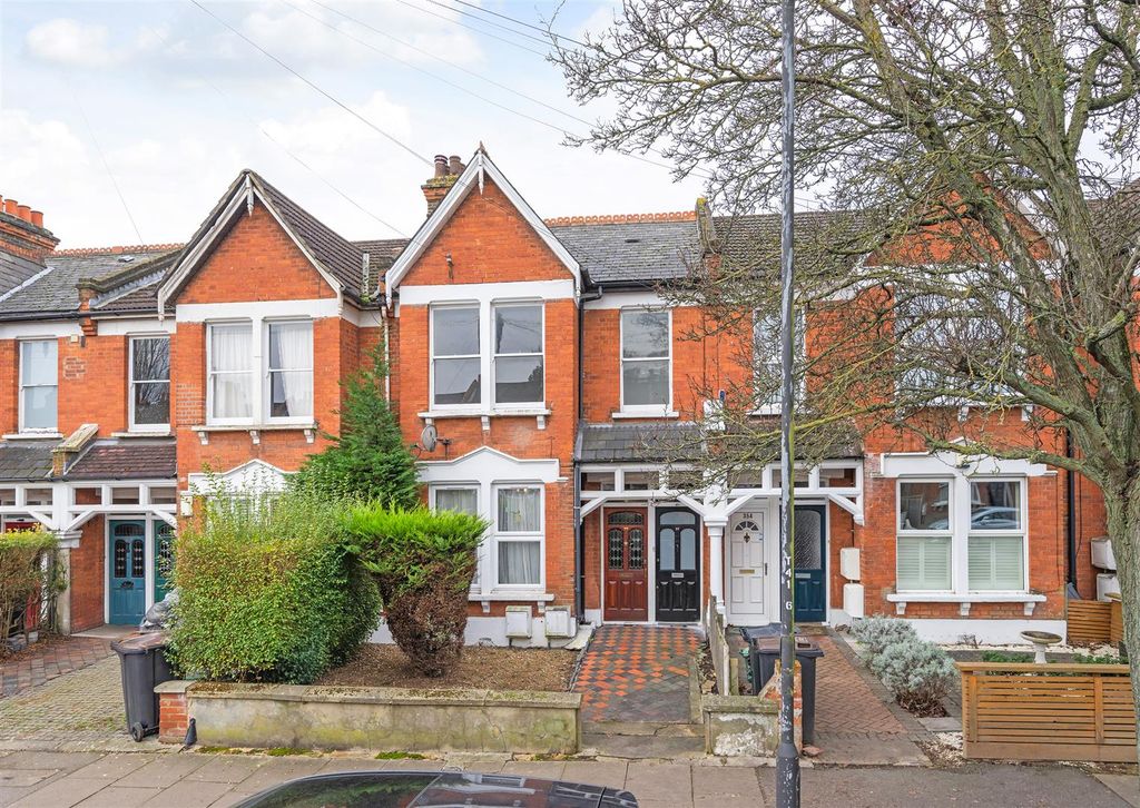 Property photo 1 of 11 Tremaine Road-12.Jpg