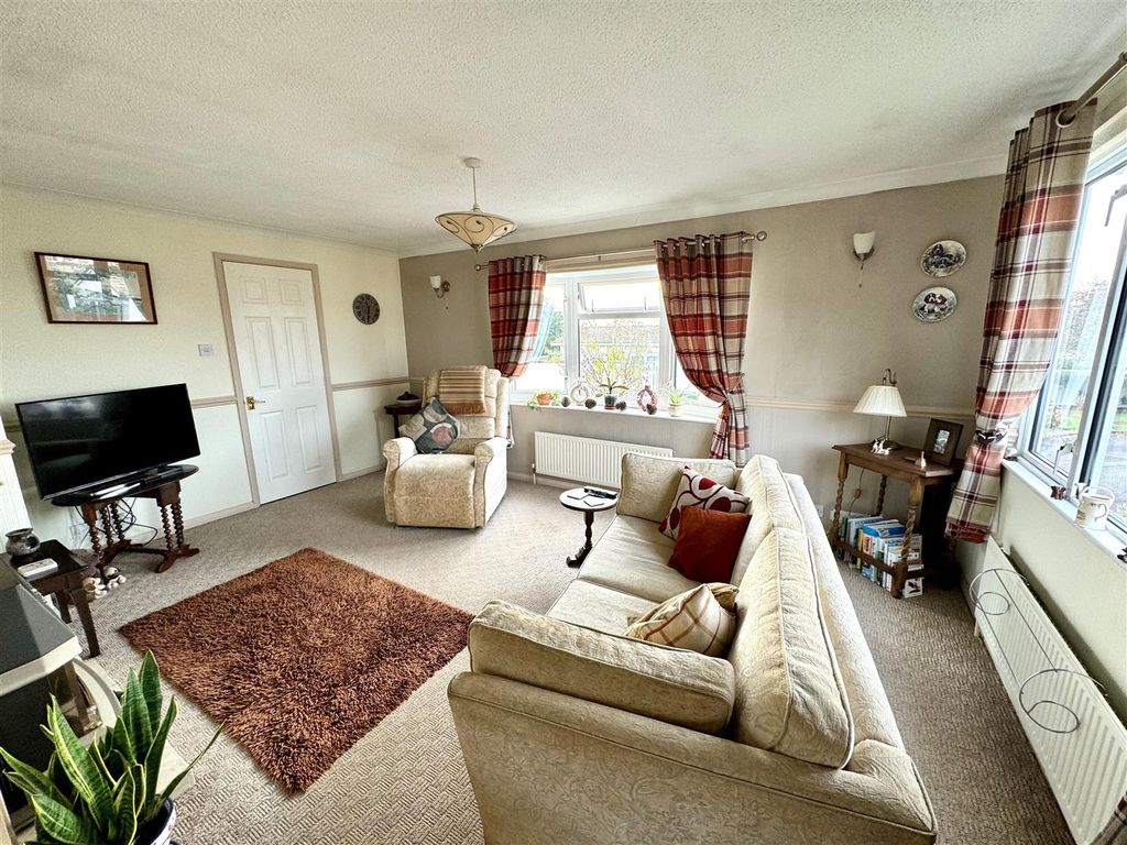 Property photo 3 of 18 5.Jpg