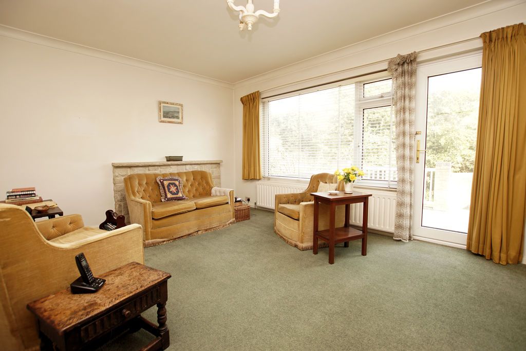 Property photo 3 of 20 Landing