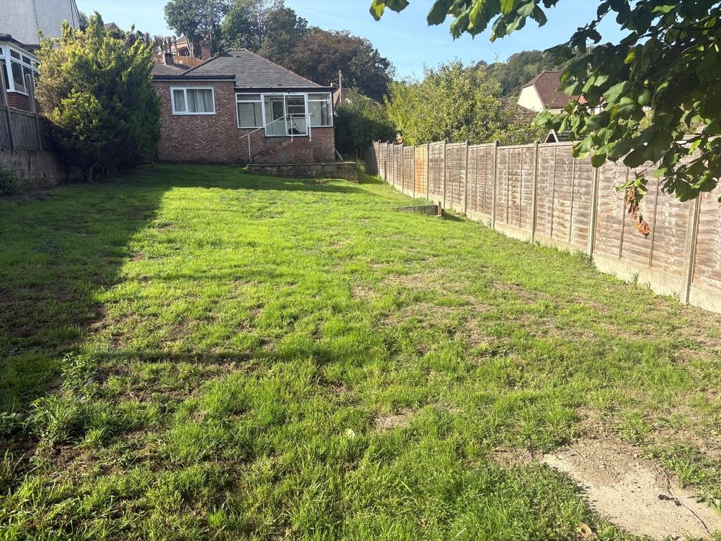 Property photo 3 of 21 Picture No. 24
