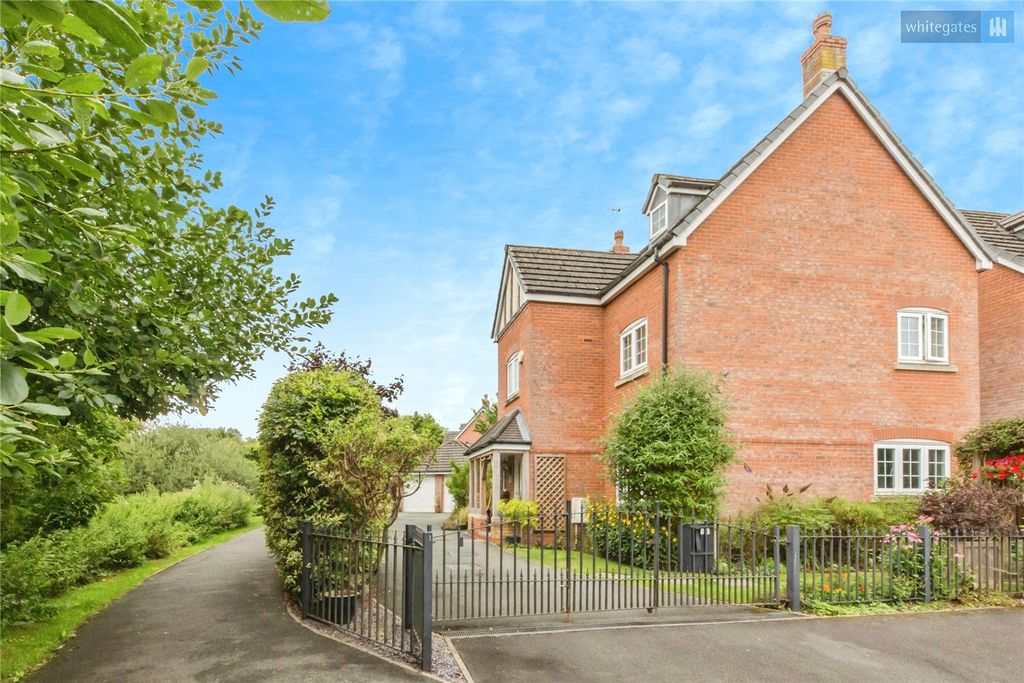 Property photo 1 of 28 Picture No. 33