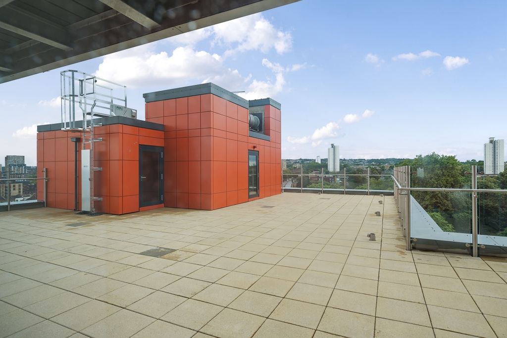 Property photo 3 of 6 1160542 (9)