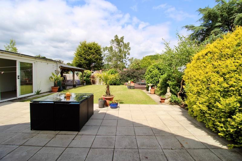 Property photo 3 of 19 Garden