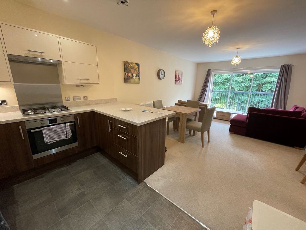 Property photo 2 of 12 1