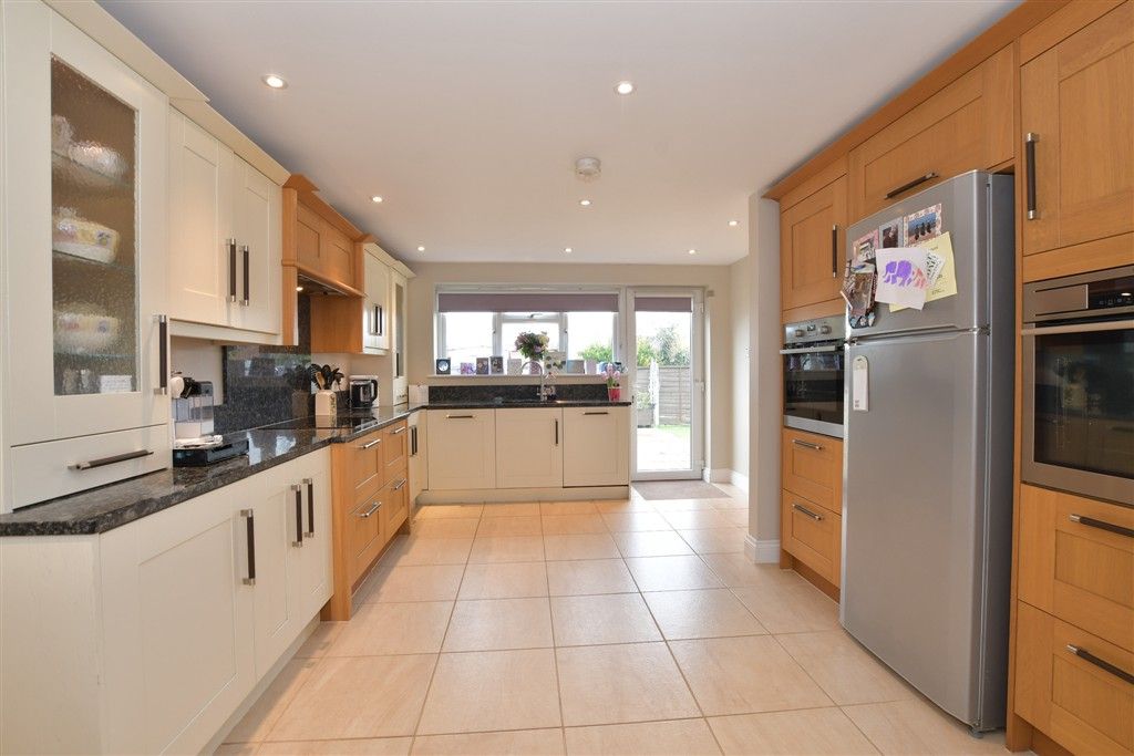 Property photo 2 of 14 Kitchen/ Breakfast Room
