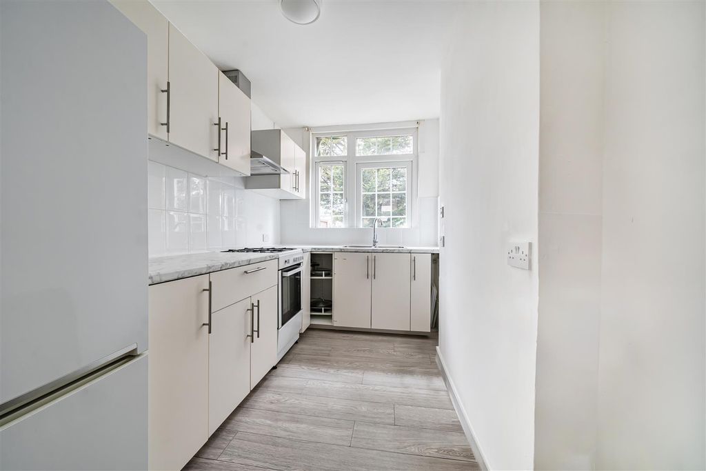 Property photo 2 of 12 1424459-10-69B3Fde781A76.Jpg