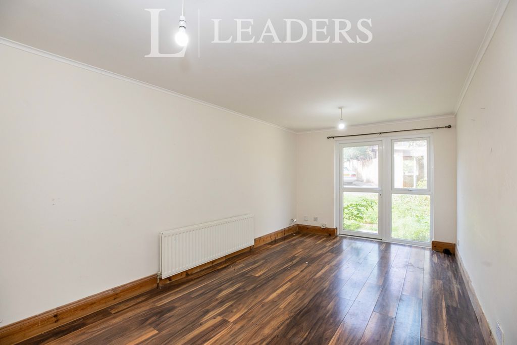 Property photo 2 of 10 2