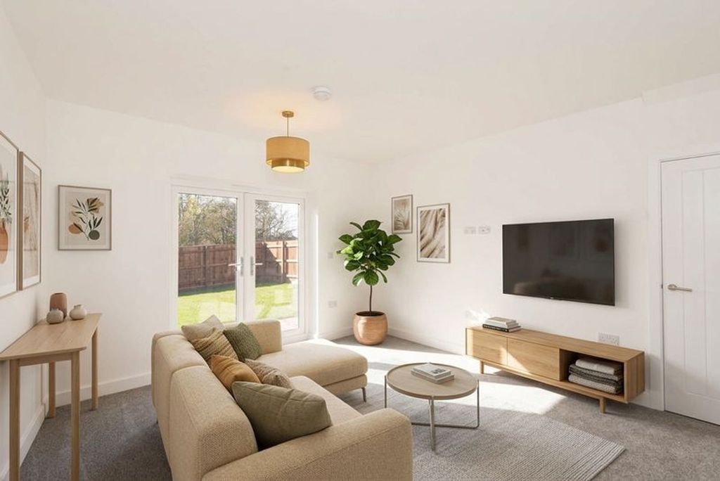 Property photo 3 of 8